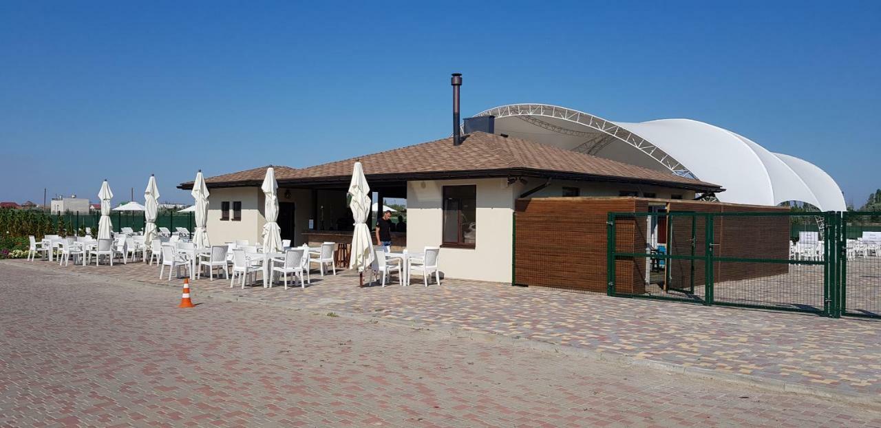 7 Days Apartments Апартаменты В Затоке زاتوكا المظهر الخارجي الصورة