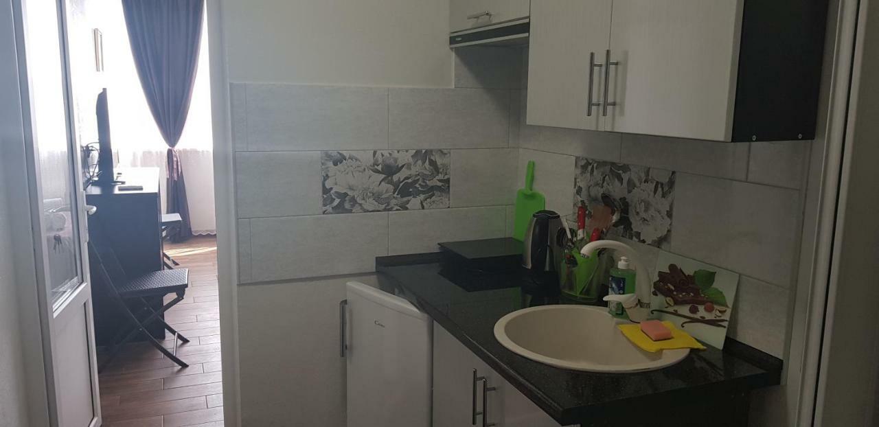 7 Days Apartments Апартаменты В Затоке زاتوكا المظهر الخارجي الصورة